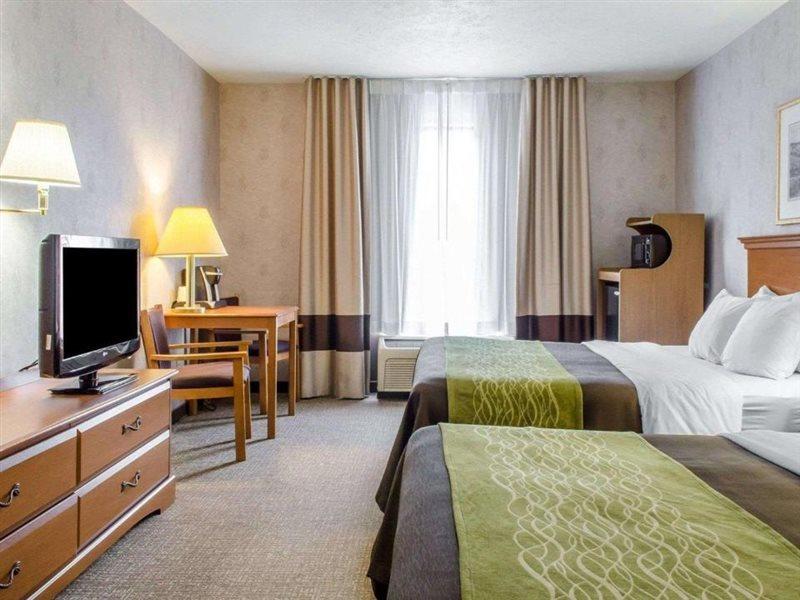 Comfort Inn Хънтингдън Екстериор снимка